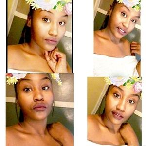 Meet your Posher, Denisha